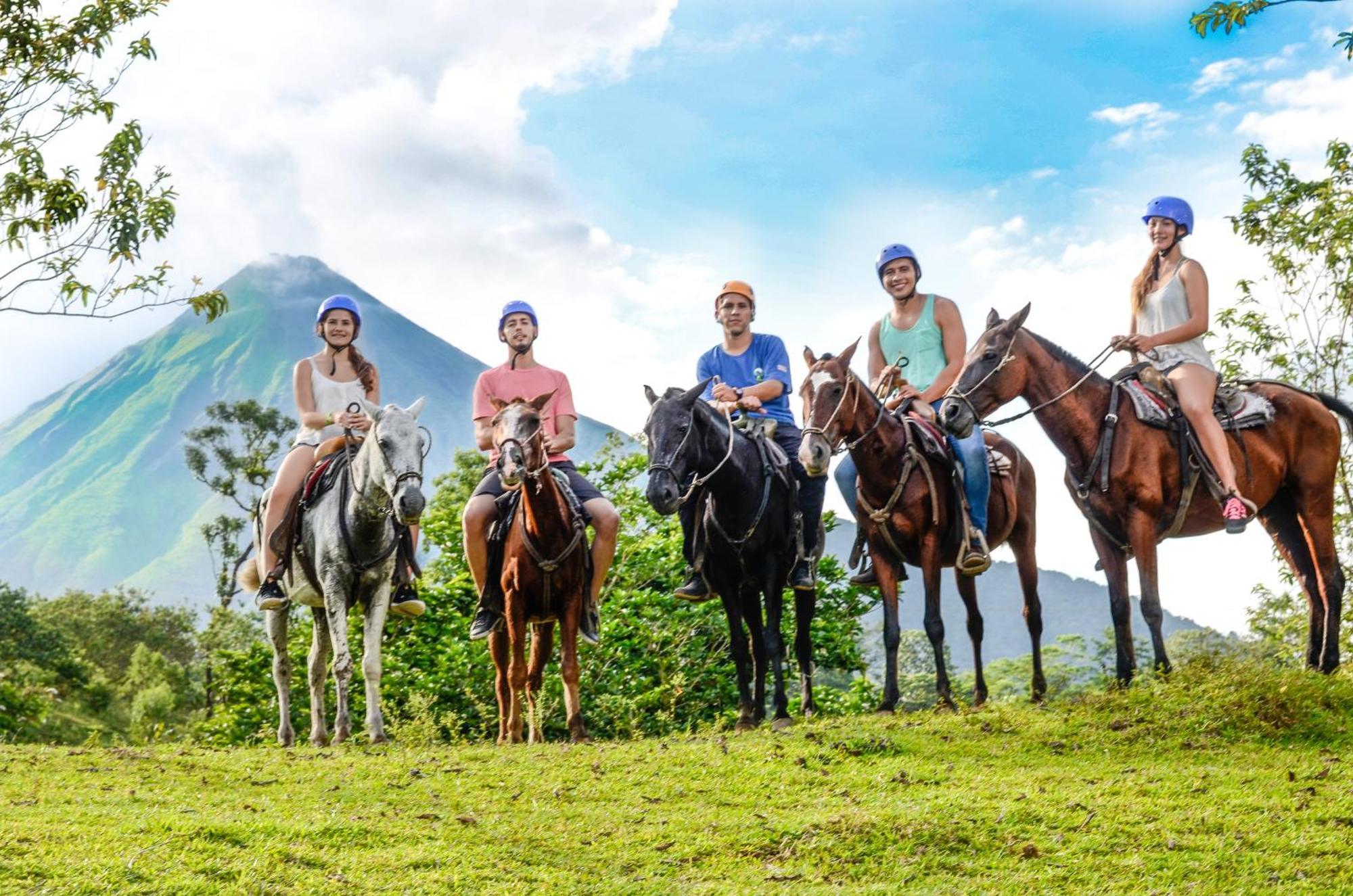 Hotel Arenal Country Inn ラ・フォルトゥナ エクステリア 写真